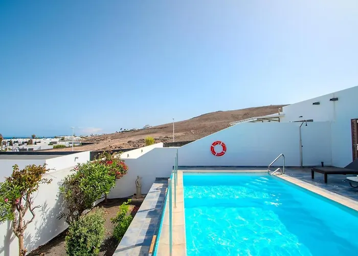 Casa Serena Panoramic Views, Ac And Pool Holiday home Playa Blanca (Lanzarote)