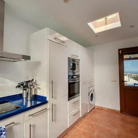 Casa Serena Panoramic Views, Ac And Pool Playa Blanca